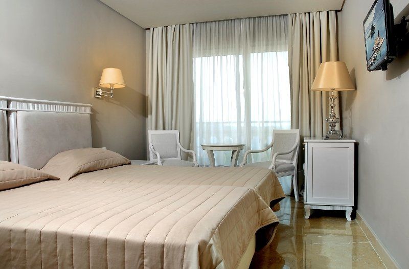 Mayor Mon Repos Palace - Adults Only Corfu  Exteriör bild